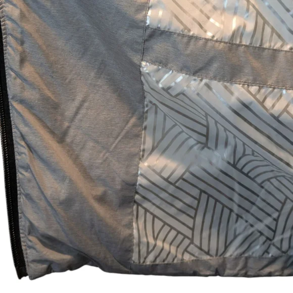 Zella Gray Asymmetrical Zip Funnel Neck PrimaLoft Puffer Vest Women's Medium - Picture 4 of 17